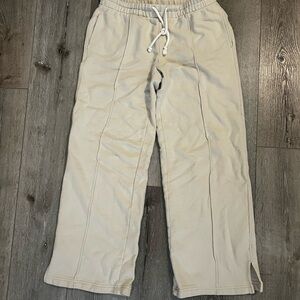 Aerie women’s Cream Sweatpants